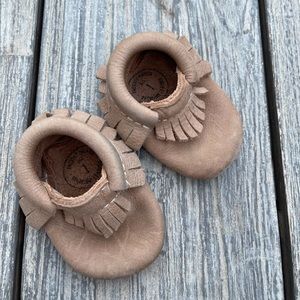 Freshly Picked Moccs EUC size 1